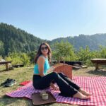 Ruhi Singh Instagram – Picnic baskets and crisp mountain air 🍃