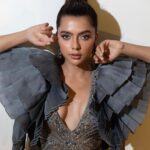 Ruhi Singh Instagram – Eyes on the 🏆 

Outfit @niveditasaboocouture 
Hmua @makeupbynidhikaushal 
Pictures @hrishi_gharat