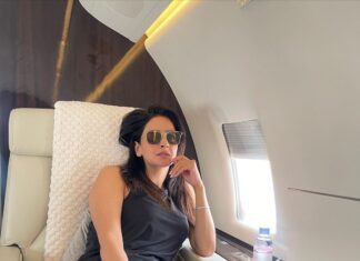 Saba Qamar Zaman Instagram - Fly me to the moon ✈️