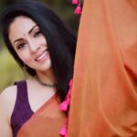 Sadha Instagram - 🌈🌈🌈 Video by @junnuphotography__ 🧡 #reelitfeelit #reelsinstagram #saree #indianreels #sadaa Hyderabad