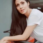 Sadha Instagram - When I almost stole a tractor for these pics 😜 📷 @_anupphotography #sadaa #sadaasgreenlife #reelitfeelit #reelsinstagram Hitech City