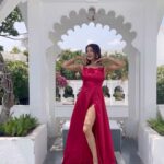 Sakshi Agarwal Instagram - If only could make a deal with God… . #transitionreels #instagramreels #feelitreelit #katyperry #runningupthathill #sakshiagarwal #satindress #palace #tajlakepalace #udaipurdiaries @tajlakepalace @katyperry Taj Lake Palace, Udaipur, India