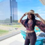 Sakshi Agarwal Instagram - Cowboy 🤠 . #texasgirl #usadiaries #dallastexas #holidayinspo @renhotels #sakshiagarwal #kollywood Renaissance Dallas at Plano Legacy West Hotel