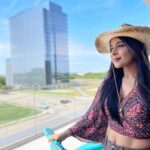 Sakshi Agarwal Instagram - Cowboy 🤠 . #texasgirl #usadiaries #dallastexas #holidayinspo @renhotels #sakshiagarwal #kollywood Renaissance Dallas at Plano Legacy West Hotel