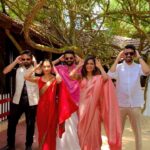 Samyuktha Hegde Instagram - Ayyyy Macarena I still can’t believe I convinced these guys to do this dance in front of a whole wedding crowd They ate their food and had their drinks while they watched us, they hopefully enjoyed our pro level dancing too😅😅😅😂😂😂 Ps: we had a greatttttt time @shradhaponnappa and congratulations once again!!!! #ayymacarena #dance #weddingbells #indianwedding