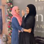 Sana Khan Instagram - Candid moments with our haya clients in Kashmir Srinagar ♥️♥️ Thank you all for coming, shopping and showering so much love on us. It was worth coming here 💕 Can’t wait to see you all soon Taking back so much love and amazing memories. @hayabysanakhan #hayabysanakhan #sanakhan #kashmir #srinagar #elegant #classy #happiness #love #trending Srinagar, Jammu and Kashmir