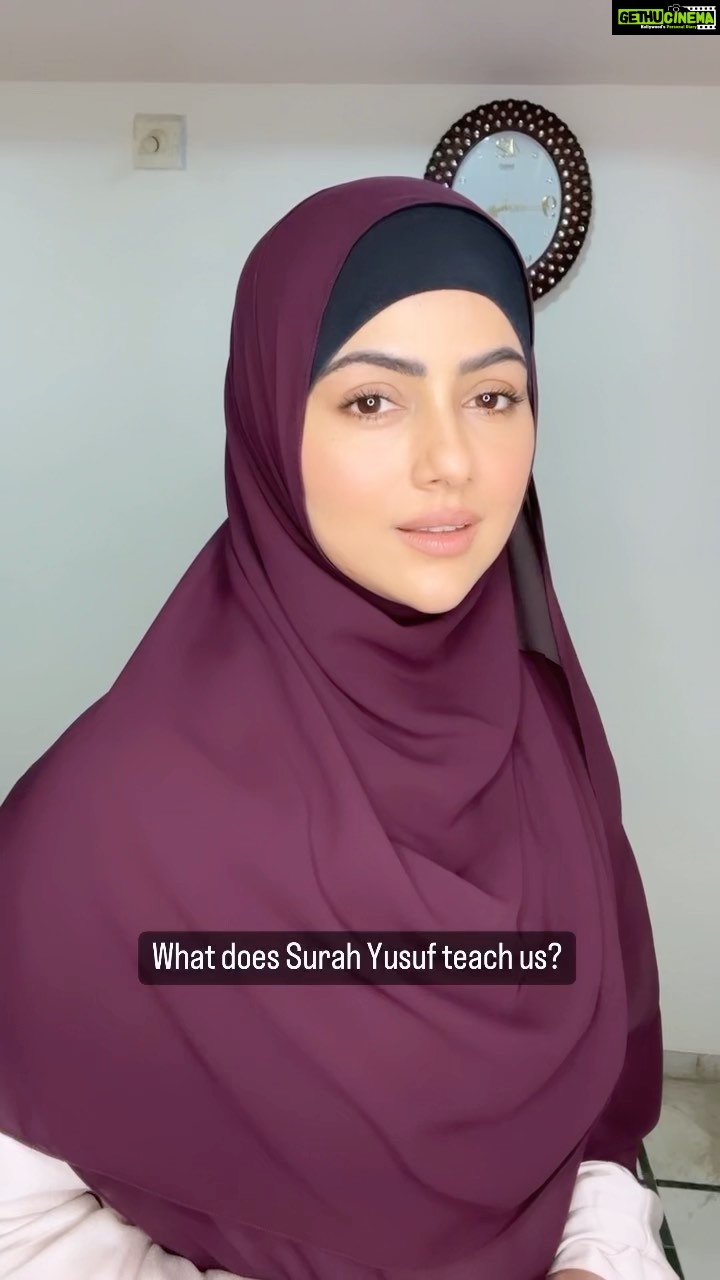 Sana Khan Instagram - What Did this Surah teach you? Did this Help u to feel better? Do leave comment below sharing ur experience after reciting and understanding this Surah?? For full video watch my vlog on my official YouTube channel sana khan vlogs #sanakhan #surahyusuf #beautiful #peaceful #alhamdulillah