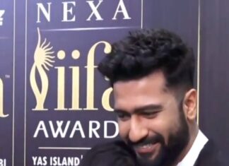 Sanchita Shetty Instagram - My favourite Vicky moment with @vickykaushal09 @ IFFA 🤍🤍 #iffa2022 #abudhabi #dubai #vickykaushal #sanchita #sanchitashetty #spreadlovepositivity ❤️