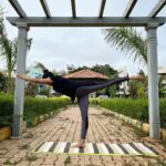 Sangeetha Bhat Instagram - "Yoga does not just change the way we see things, it transforms the person who sees.” - B.K.S Iyengar Happy 8th International Yoga Day. Yoga 🧘🏻‍♀️ For Humanity. Vc,Pc: @sudarshan_rangaprasad 📸📽 #8thinternationalyogaday #internationalyogaday #yoga #asanas #bksiyengar #iyengaryoga #karnataka #bengaluru #bengaluruyoga #yoginisofinstagram #sangeethabhatyoga #sangeethabhat #sangeethabhatsudarshan Bangalore, India