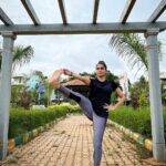 Sangeetha Bhat Instagram - "Yoga does not just change the way we see things, it transforms the person who sees.” - B.K.S Iyengar Happy 8th International Yoga Day. Yoga 🧘🏻‍♀️ For Humanity. Vc,Pc: @sudarshan_rangaprasad 📸📽 #8thinternationalyogaday #internationalyogaday #yoga #asanas #bksiyengar #iyengaryoga #karnataka #bengaluru #bengaluruyoga #yoginisofinstagram #sangeethabhatyoga #sangeethabhat #sangeethabhatsudarshan Bangalore, India