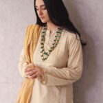 Sarah Khan Instagram - Wearing my favourite @generation_pk 💕 📸 @yasser.sadiq_ Jewellery @kohar_jewel Hair and Makeup @ikramgoharofficial (Salman)