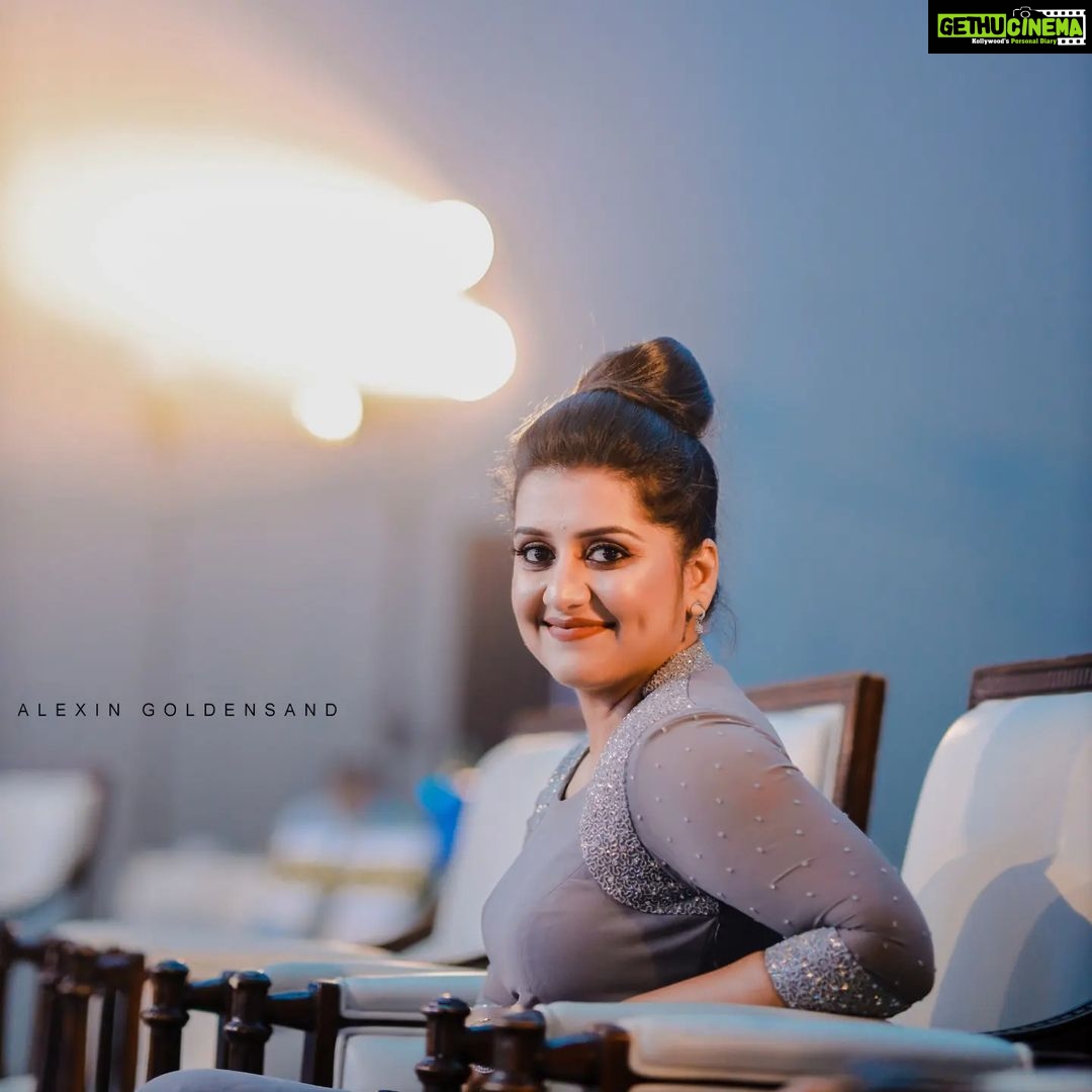 Sarayu Mohan Instagram - Onframe @sarayu_mohan šø @alexin_goldensand . . . . #teamcamholders #photoaddicted #photography #kerala š“#keralatourism#kerala360 #vasco360 #yourclicks#godsowncountry#entekeralam #keralaattraction #imalayali #mallugram#malluwood #kerala #keralite #beingmalayali #nostalgia#indianphotography#indiana #indianphotos#instagram#indianphotographers#indianphotographer #indiapictures#indiaclicks#india_gram#instahood#indianphotographer#moodygram . . @vsco @visualambassadors @colours.of.india @photographers_of_india @malabarvibes @rang_of_photography @snapseedkerala @photographers.corner @stories.of.india @kerala_malayalees @indian_photographers__hub @clickstogallery @mobile_photographyofficial @kerala_daires @indian_photographers__hub mollywood_film_world @_instaindia_