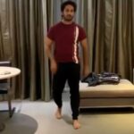 Sathish Krishnan Instagram - This is how it was made . RAPO BRO made it look even more cool #warrior #rapo @thisisdsp thanks for the beautiful song . @krithi.shetty_official @dirlingusamy 🤗. Smiley ball is not computer generated 😂😂 #dhadadhada dance challenge . @adityamusicindia @ram_pothineni pls start this