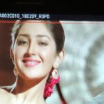 Sayyeshaa Saigal Instagram - On the monitor! #retrovibes ❤️💃 #shoot#work#classic#pink#inthemaking