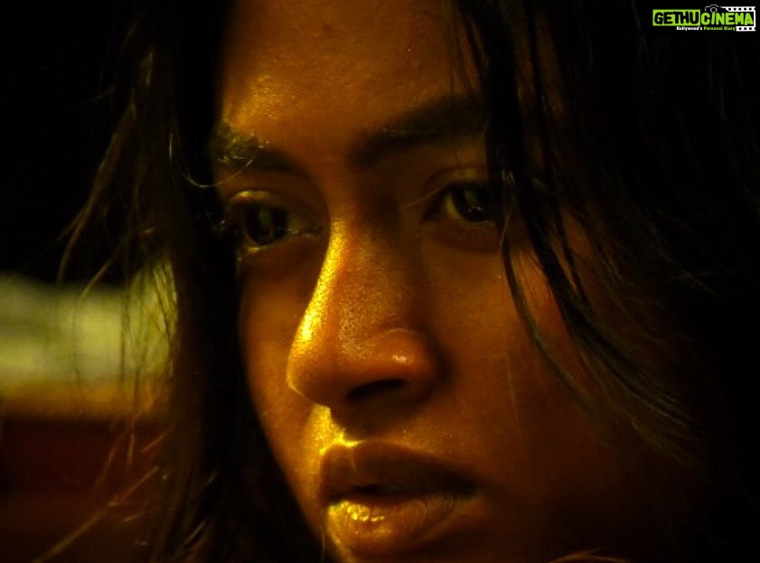 Shaalin Zoya Instagram - The best thing about being an actor is that you get to forget about your own self for a little while and live as an another individual. Even though I became officially entered to directorial dept of filmmaking, never assume that I stopped acting. I can’t and I will never stop it till the end. At the end of the day, I’m an actor, performer who desperately seeking the kind of roles to play that will etched in viewers mind forever. Having said that here I’m sharing few images from my latest Malayalam movie THALA directed by @khais_millen . Forever grateful to you for trusting me this character. 📸 @ebees_hive