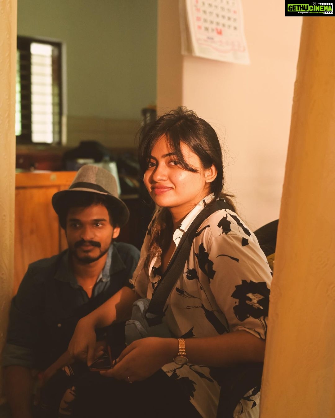 Shaalin Zoya Instagram - Director Scenes @shaalinzoya 🔥 #director #movie #movielife #actress #mollywood #indiancinema Thiruvananthapuram, Kerala, India