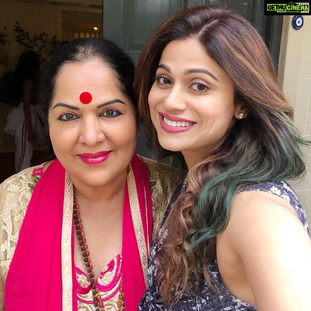 Shamita Shetty Instagram - Happy birthday to the strongest woman I have known .. my mama ❤️ you are the epitome of grace and dignity ❤️Thankyou for everything you do and for teaching me to be strong and stand fearless for what I believe in ❤️I dont know what we would be without you ❤️ love u ma to the moon and back ❤️❤️ @sunandashetty10 . . . #birthdaywishes #love #happybirthday #mom #mothersanddaughters #love