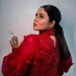Shamna Kasim Instagram - Confidence has no competition….. Styling: @impriyankasahajananda Costume: @raashiagarwal.atelier Jwellery: @kushalsfashionjewellery Pics: @v_capturesphotography Hairstylist: @hairstylist_srinivas Personal staff: @pranay_kohli Personal staff : @sarika_briadal_meckupartis