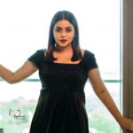 Shamna Kasim Instagram - Be fearless Be kind Be you….. Styled by @impriyankasahajananda Outfit @affairs_label Jewlry @kushalsfashionjewellery Pics @v_capturesphotography Hairstylist @siringiveneela Personal staff @chintu_6172 #styledbypriyankasahajananda