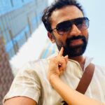 Shanthanu Bhagyaraj Instagram – Simple Dimple 💛
Smile & show your Dimple…you’ll find its very Simple🤎

#dubai #throwback #instagood #instagram #insta #throwbackdubai #instagrampost  #dimple #simpledimple #shanthnu #kiki Marina Walk, Dubai Marina