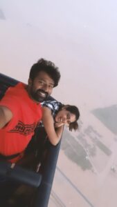 Shanthanu Bhagyaraj Instagram - One Reel 🔁Different Endings 😍 Watch @kikivijay11 ‘s to know more 💛 @gtholidays.in thank u for this experience 💛 #instagood #instagram #insta #instagram #uae #dubai #dubai🇦🇪 #hotairballoon #intheair #love #loveintheair #desert #highinthesky #sky #dubaisky #skyphotography #instagramreels #instareels