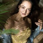 Shanvi Srivastava Instagram – The golden hour 💕
📸@pixels.of.perception #shanvisrivastava #picoftheday #instagood #shanvians #love