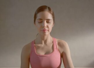 Shazahn Padamsee Instagram - For me it's only clean protein for the win! And ever since I switched to @trunativ I've been hitting all my fitness goals! 💗💪 Protein is a key ingredient in keeping you healthy & energised and helps you build resistance against infections and illnesses. @trunativ’s whey protein takes things to the next level as it’s filled with raw whey protein that’s totally organic & natural, helping you gain muscle and strength the cleaner way! The cool thing is you can add this protein powder to soups, dals, rotis, sauces, baked goods and all your favourite beverages too! #TruNativ #EverydayProtein #PlantBased #Healthy #ad