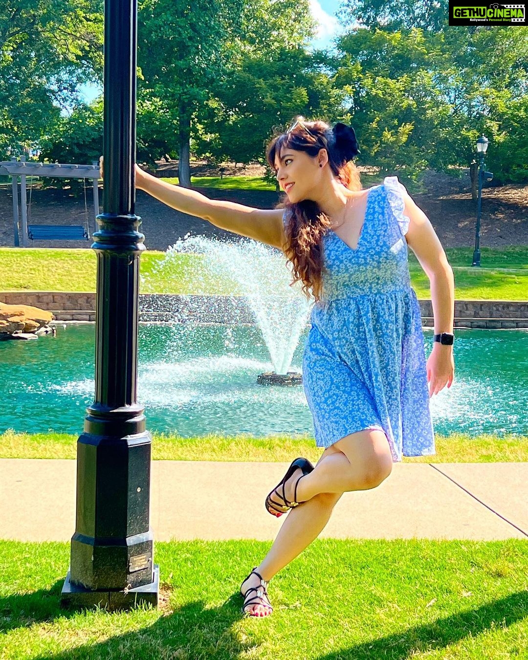 Sherin Instagram - Hey sunshine! #sherin #cute #fashion #dress #travel Greer, South Carolina