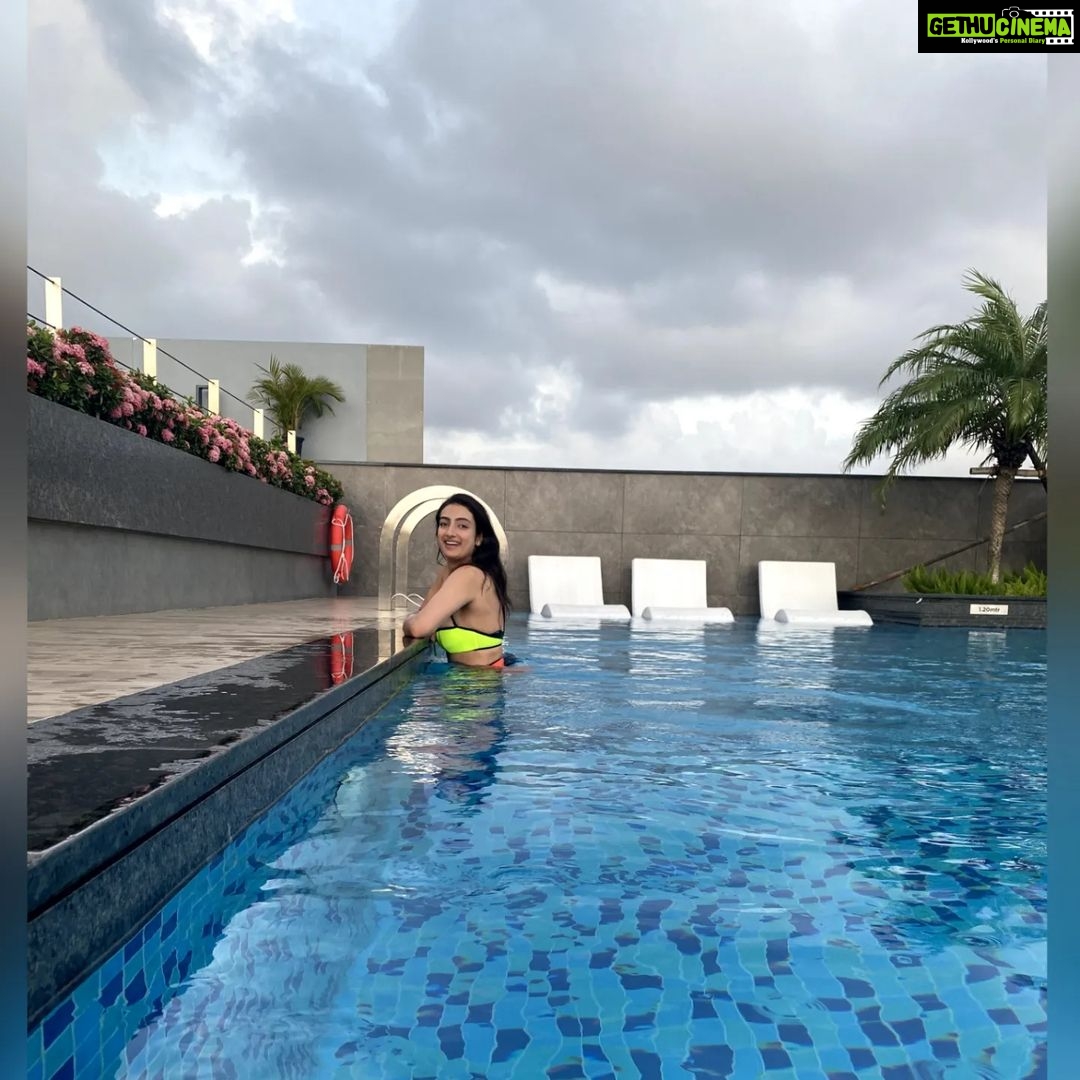 Sherlin Seth Instagram - 🧜✨🍉🌊 . . . . #zara #neon #bikinibod #bikinigirl #bikini #sherlinseth #explore #explorepage #viralpost #foryou #forme #swimming #swimmingpool #tamilcinema #tamilactress #bollywood #bollywoodcinema Mumbai - मुंबई