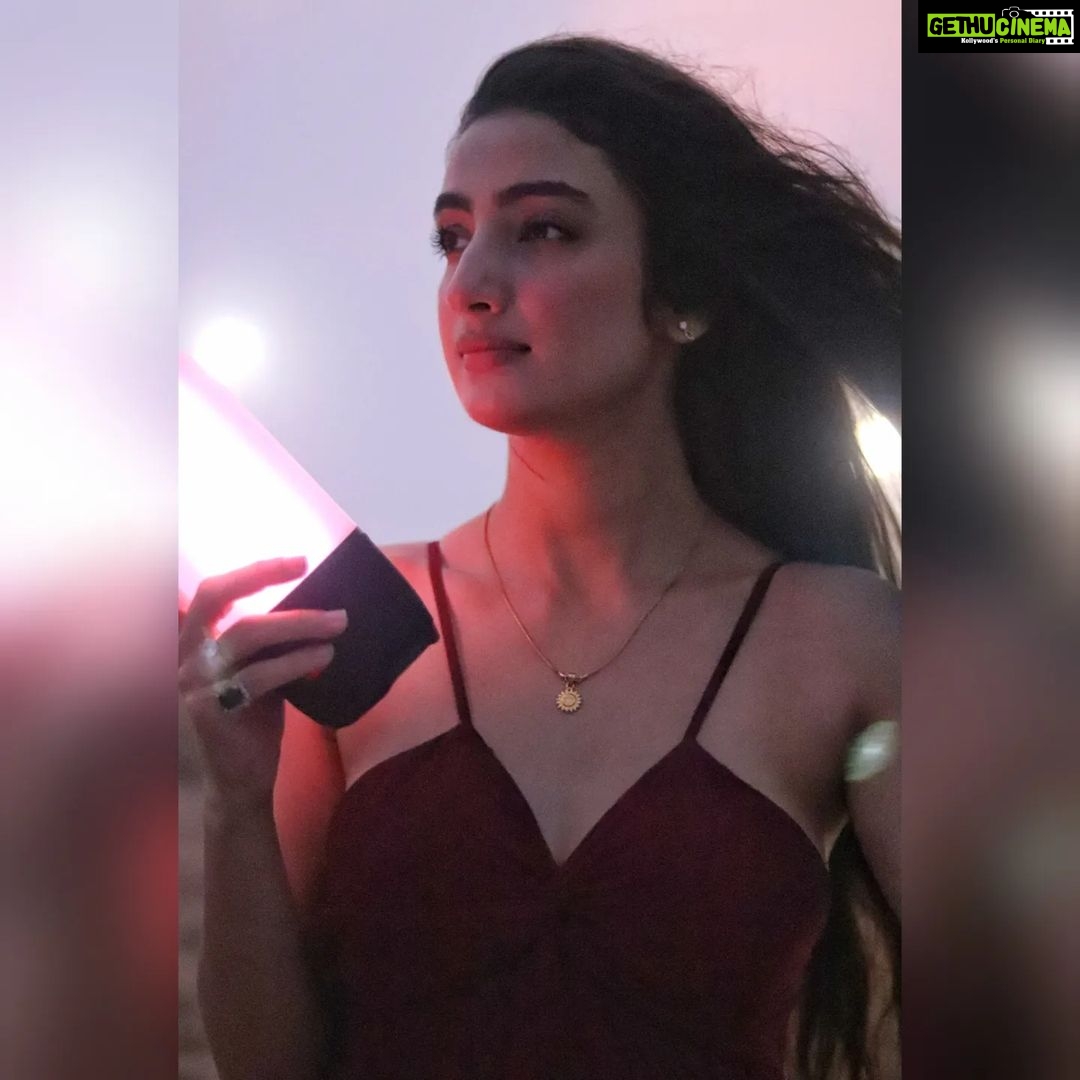 Sherlin Seth Instagram - Everything in the universe has Rhythm, everything's connected, everything dances. Connect, heal, glow ✨🧡 . 📸 @sanjay.2309 . . . #explore #explorepage #foryoupage #foryou #forme #sherlinseth #tamilcinema #tamilactress #bollywood #hindi #teluguactress #red #beachvibes #beachview #ocean