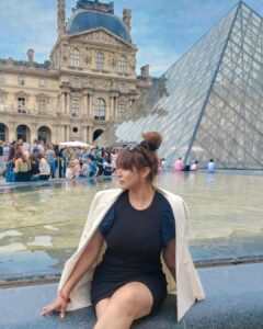 Shilpi Sharma Instagram - #Paris #lourve #lourvemuseum #vacation #France