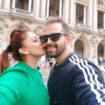Shilpi Sharma Instagram - 💗 #Paris #sieneriver #weddinganniversary #vacation #travel #couple Opéra Paris
