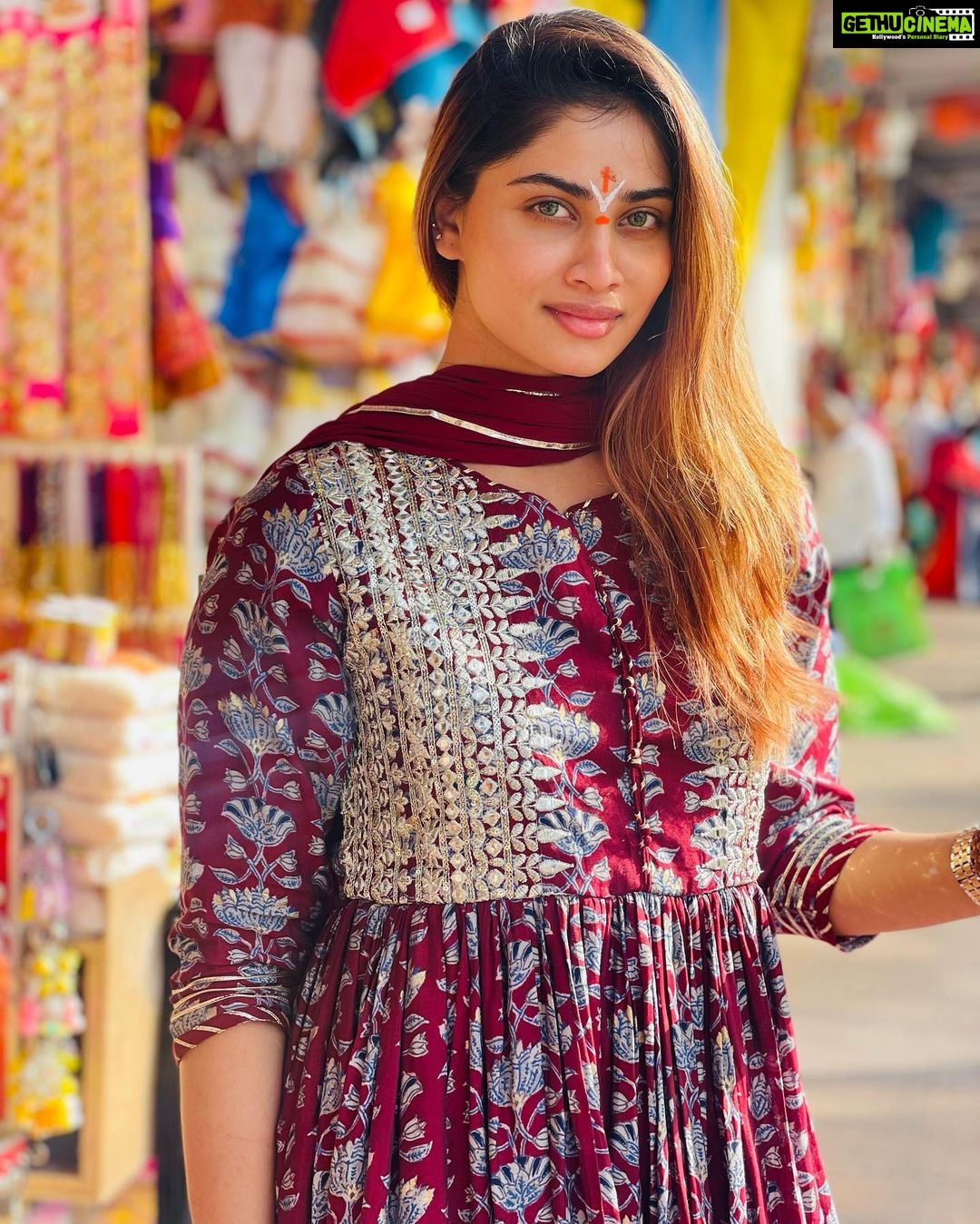 Shivani Narayanan Instagram - To Tirupati after 12 years Tirumala Tirupati Devasthanam, Andhra Pradesh, India