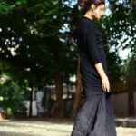 Shraddha Das Instagram - Just give me anything black 🖤 Wearing the @jonesroadbeauty lip tint 😍 📸 @snehzala #blackonblack #kurtapalazzo #shraddhadas Mumbai, Maharashtra