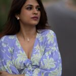 Shraddha Das Instagram - Lilac deception 💜 #bts 📹 @krishnatejah Styling : @artbyavnee Top : @poppiclothing Jewellery: @blingvine HMU : @nalini_ferns Edit : @starframesofficial #lilac #btsreel #floral #shraddhadas Telangana Hyderabad