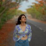 Shraddha Das Instagram – mood.
ft . Shraddha!
@shraddhadas43 🤍
.
Styling : @artbyavnee
HMU: @nalini_ferns 
Jewellery : @blingvine
Top : @poppiclothing 

#shraddhadas #krishnatejah #photography #teamkt