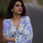 Shraddha Das Instagram - 🌸 📸 @krishnatejah Styling : @artbyavnee HMU : @nalini_ferns Top : @poppiclothing Jewellery : @blingvine #florals #lilac #shraddhadas Karimnagar, India