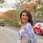 Shraddha Das Instagram - 🌸 📸 @krishnatejah Styling : @artbyavnee HMU : @nalini_ferns Top : @poppiclothing Jewellery : @blingvine #florals #lilac #shraddhadas Karimnagar, India