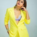 Shraddha Das Instagram - 📸 @krishnatejah , @sai_tejah Styling for Dhee 14 : @thewandermannequin , @artbyavnee Jewellery : @kasha_bali Shoes : @junipero_official Make up : @eshasikka Hair : @anjali.ghag.980 Thank you @snehzala for managing everything 🤗 #dhee #judge #dance #dancerealityshow #hyderabad #shraddhadas Hyderabad India