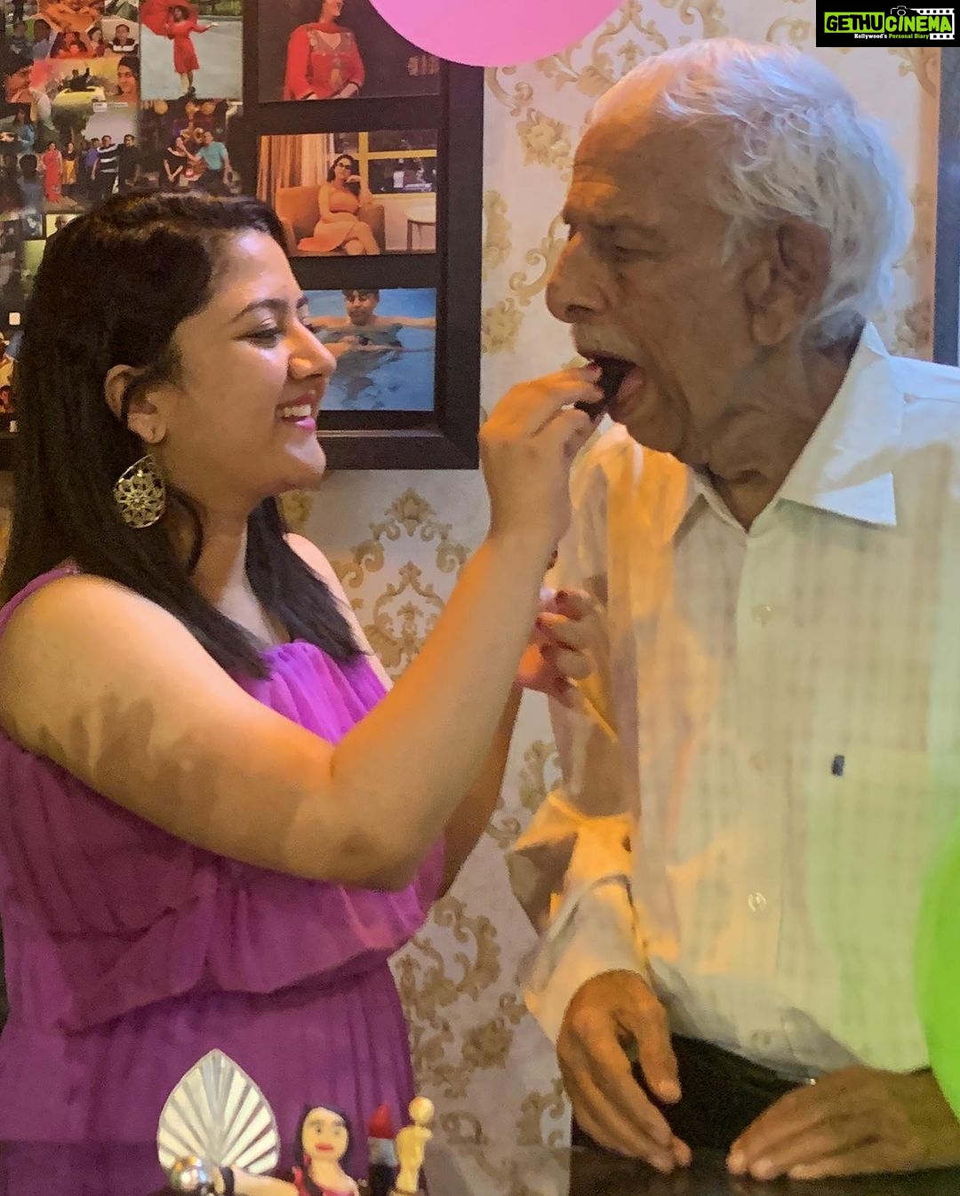 Shriya Sharma Instagram - 😭🥺♾♥️ Since birth Dado was always there on one of our birthdays. Little did I know this would be my last birthday celebration with him. Breaks me Dado…i miss you soo much. I will always love you 😭