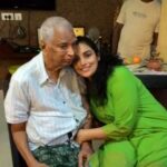 Shweta Menon Instagram – Perched on your shoulders, you made me feel tall. Happy Father’s Day 💕 

My father, my hero….miss you 💔💔

#fathersday #fathersday2022