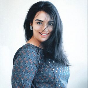 Shweta Menon Instagram - #shwethamenon @shwetha_menon Costume @sareestoriesbymidhila @midhila_michael 📸 @suhail_signature_capture Dubai, United Arab Emiratesدبي