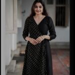 Sija Rose Instagram - All smiles ✨ . Classy and casual attire from @zurimarket . 📷 : @anijajalan_stories Aluva, Kochi City
