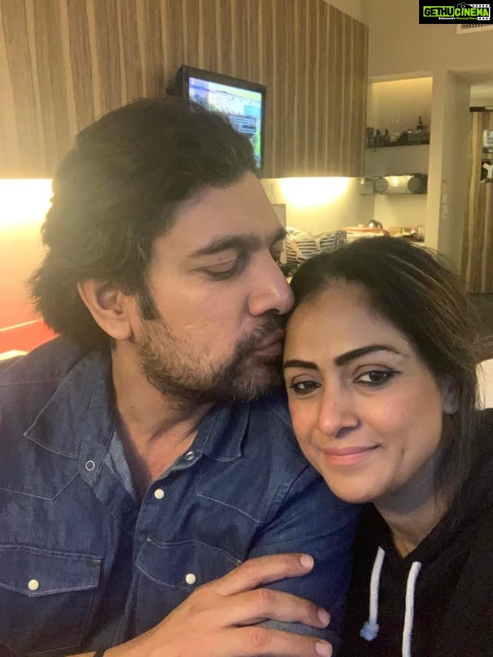 Simran Instagram - Happy birthday my love my Deepak, 🥳 you support me at every step of my life, your enthusiastic energy is so charming, you are so full of life. I love you the way you are ❤️
