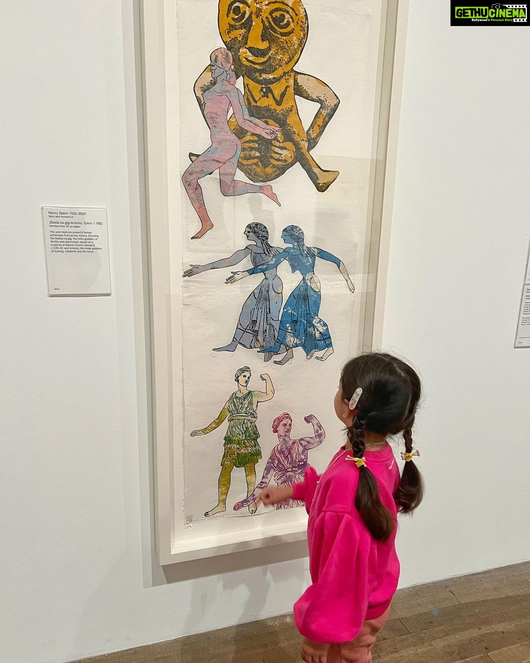 Soha Ali Khan Instagram - Appreciating superwomen in history at the #tatemodern Tate Modern