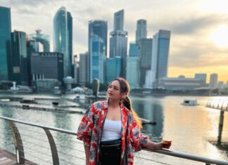 Sonakshi Sinha Instagram - It was a very different birthday for me this time… away from home, away from my phone, quiet and contemplative! Am i older? yes. Wiser? Lol. Grateful??? Every single moment. For everyone who sent me love, flowers, thoughts, prayers, wishes… i couldn’t thank you enough… for that is what keeps me going ❤️ Singapore, Singapore