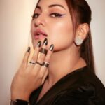 Sonakshi Sinha Instagram - I got 2 words for the haters - BITE ME! Customize your “Bite Me” press ons from @itssoezi 💕 LINK IN BIO