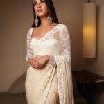 Sonal Chauhan Instagram – Which is better??
Swipe β¬
οΈ
Tell me in the comments !!!
.
.
.
.
.
.
.
.
.
.
.
.
.
.
.
.
.
.
.
.
.
.
.
.
.
.
.
.
.
.
.
.
.
.
.
.
.
Saree @premyabymanishii
Jewellery @dolsunjewelsofficial
HMU @vijaysharmahairandmakeup
Styling @d_devraj @manogna_gollapudi
Assisted by @aestheticstylesbyyashasvi
Photographer @the_pixel_farmer
#love #sonalchauhan #saree #indian #fashion #pearl #white #sonalchauhancloset #gold #friday #evening