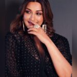 Sonali Bendre Instagram - On set 🖤 #DIDLilMasters