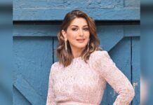 Sonali Bendre Instagram - Feeling pretty in pink 🌸💙 #DIDLilMasters